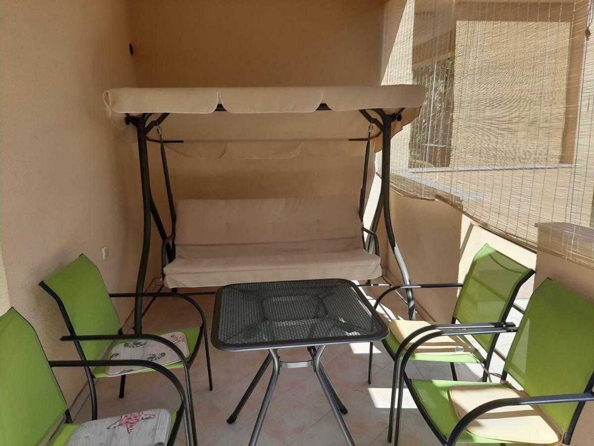 Apartmani Lea Starigrad Paklenica Esterno foto