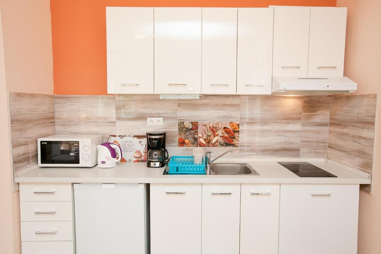Apartmani Lea Starigrad Paklenica Esterno foto
